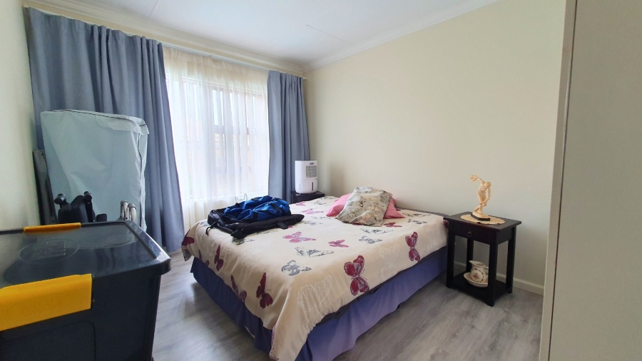 3 Bedroom Property for Sale in Dana Bay Western Cape